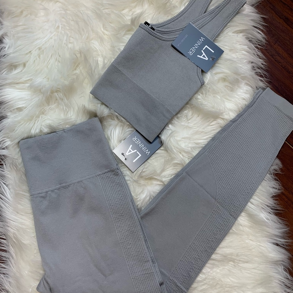 Seamless ribbed workout set - Picture 7 of 7